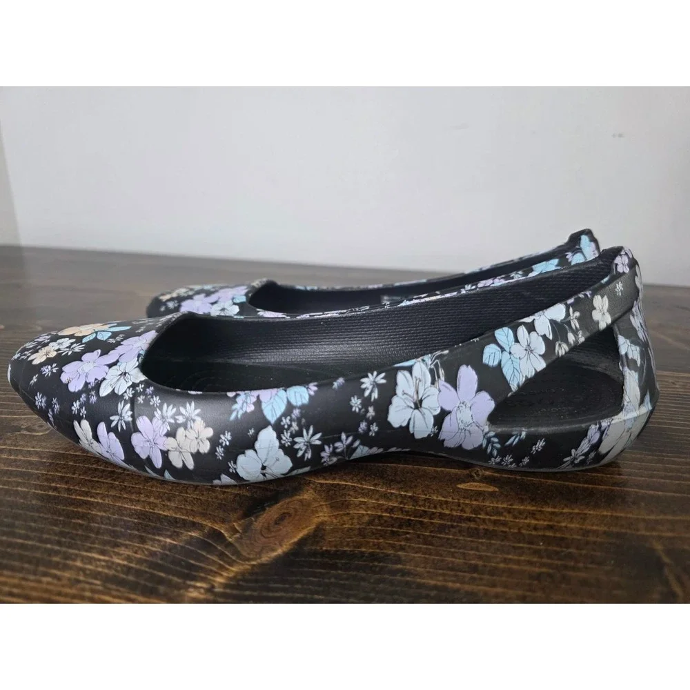 Crocs Women's Shoes Size 7 Floral Black Purple Slingback Slip On Flat‎ Ballet
